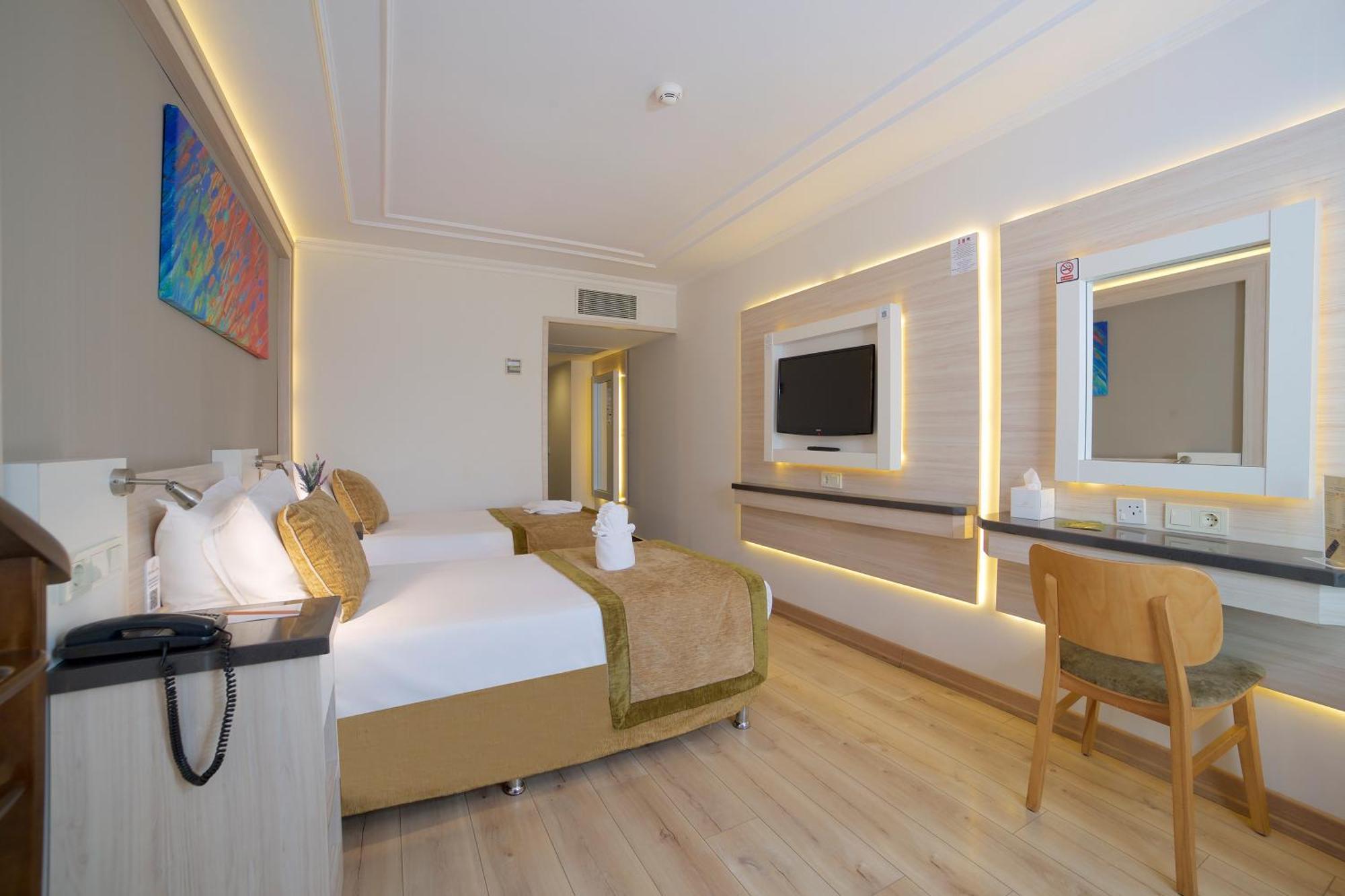 Hotel Bulvar Palas Istanbul Ngoại thất bức ảnh