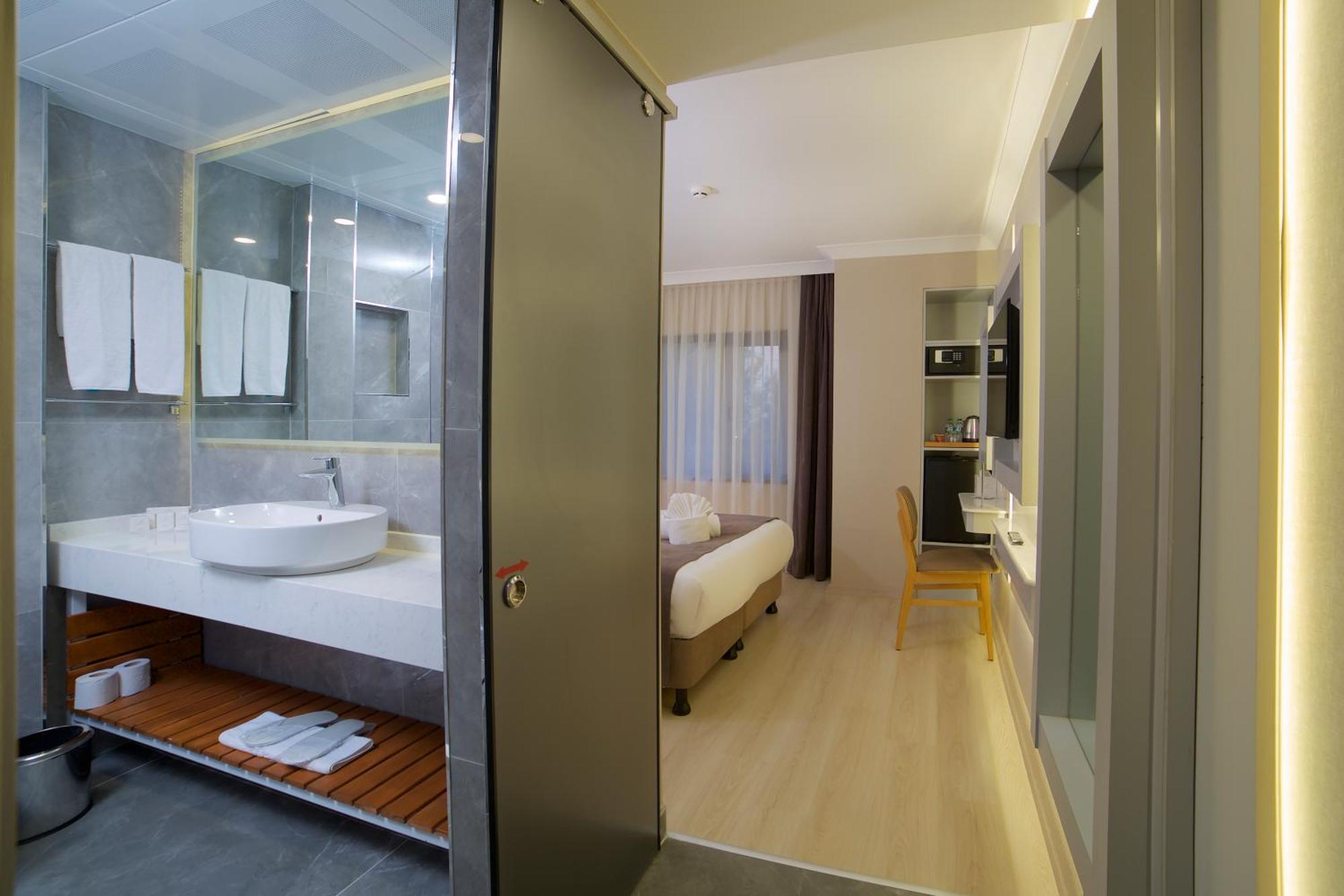 Hotel Bulvar Palas Istanbul Ngoại thất bức ảnh